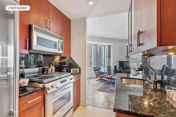 CONDO HIGH FLOOR 2 Bedroom, 2 full Bath at CITYSPIRE Condominium now available for Sale.