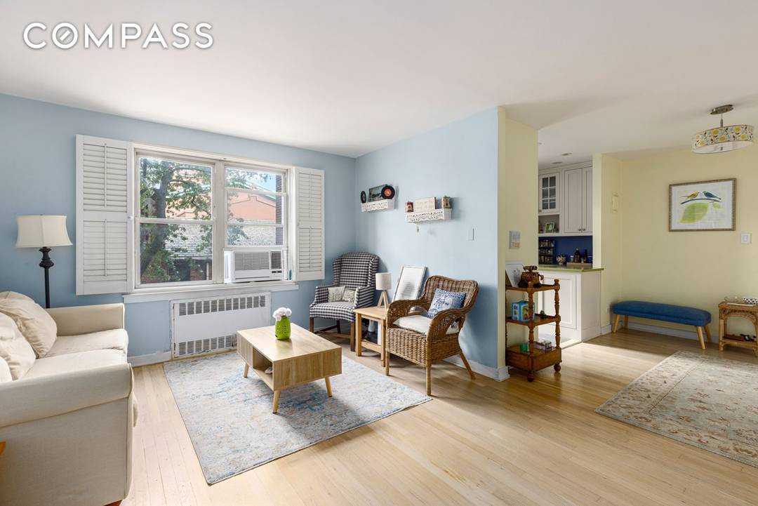 Welcome to 220 Congress 4E, an impressive corner apartment in the heart of Cobble Hill.