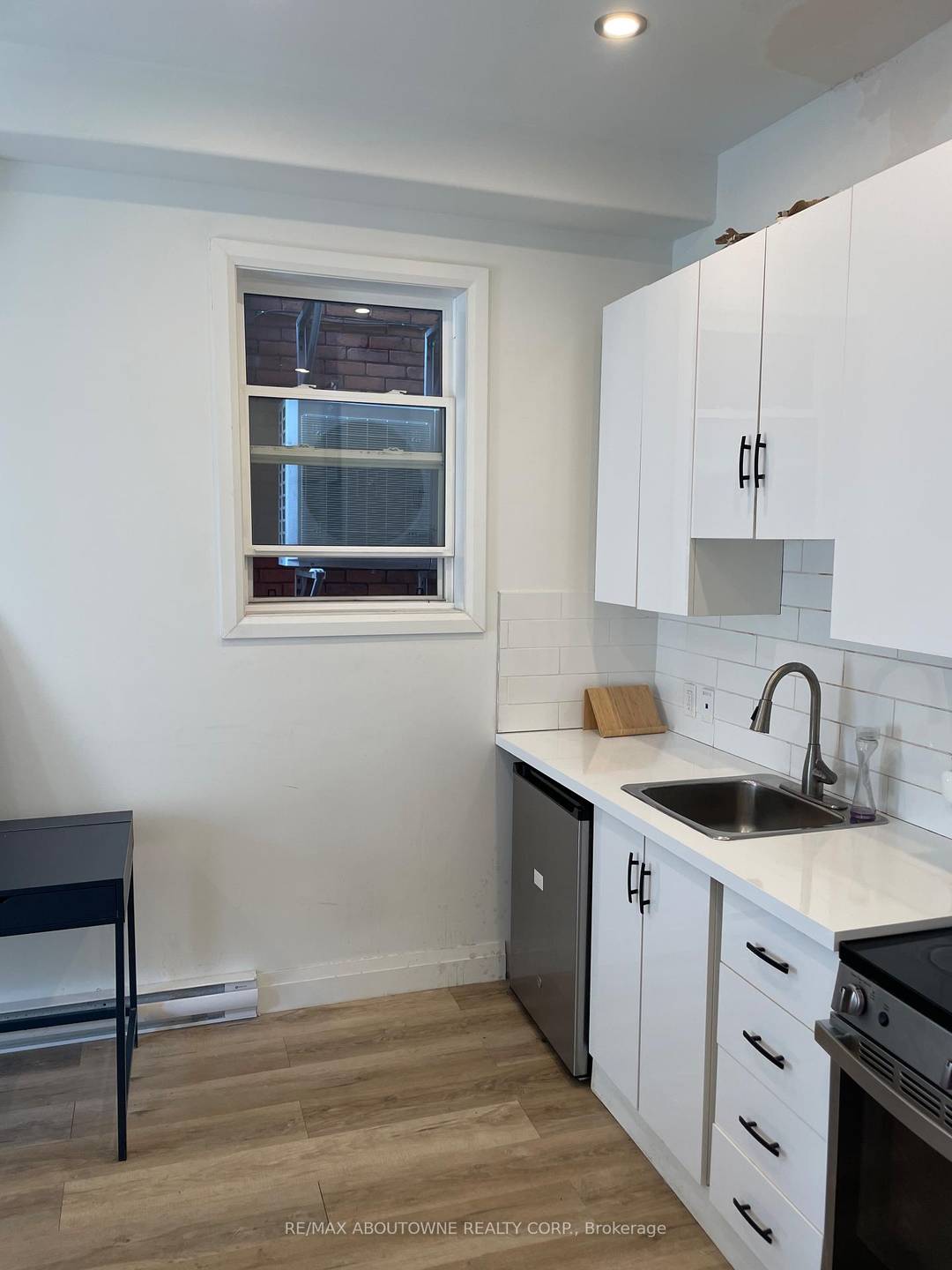 Absolutely stunning, studio Suite in downtown Hamilton.