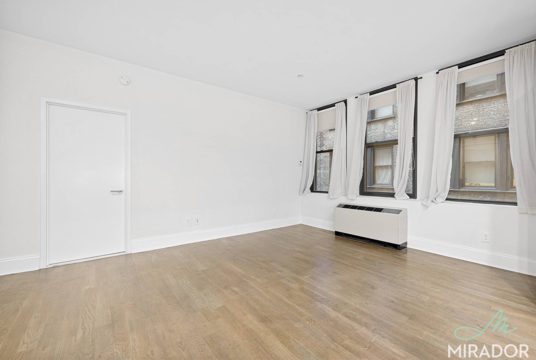 15 Park Row is a historic Beaux Arts gem that stands as a testament to New York City's architectural evolution.