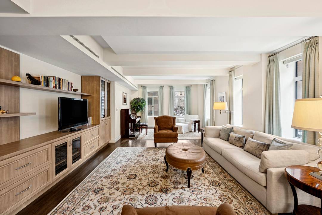 Residence 5C at 737 Park Avenue offers a rare opportunity to own a beautifully modernized three bedroom home within one of Park Avenue's most elegant pre war condominium buildings.