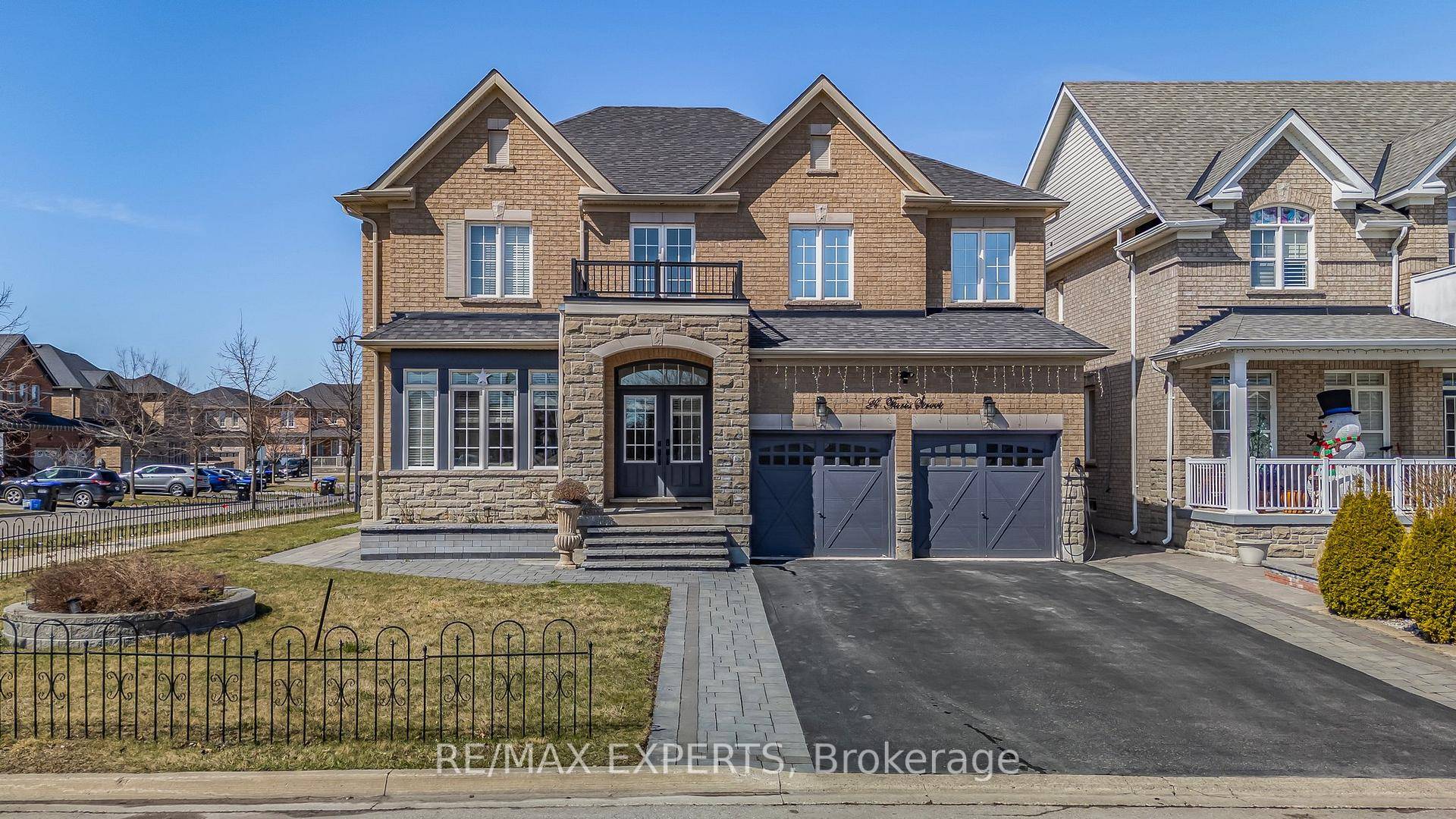 Welcome to luxurious family living on a grand scale !