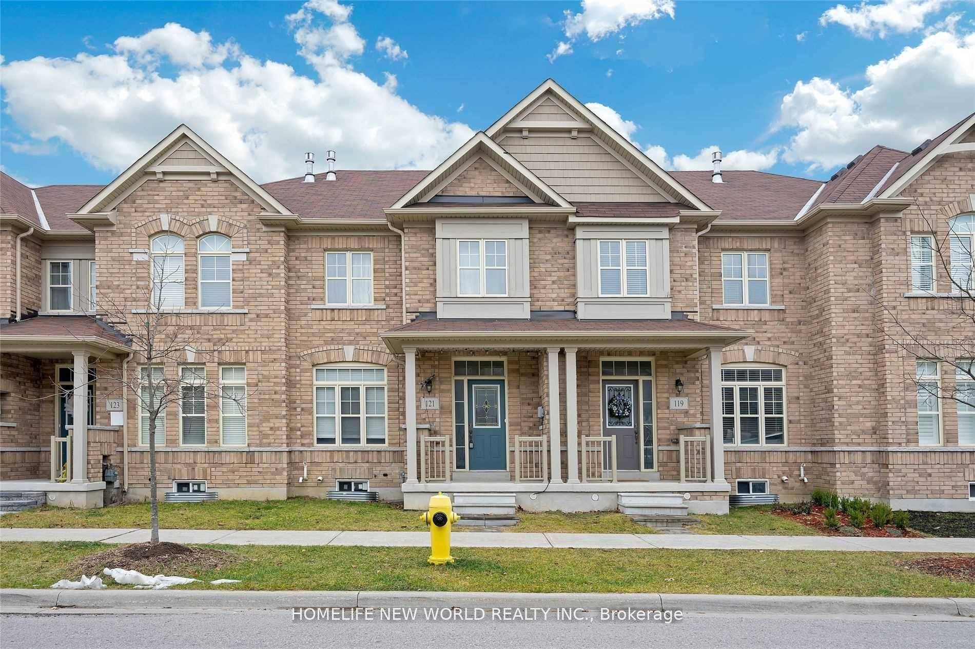 2 Storey Townhouse In Upper Unionville, Bright And Spacious.