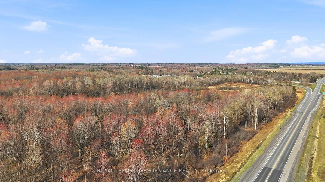 Exceptional commercial land opportunity in Champlain Township !