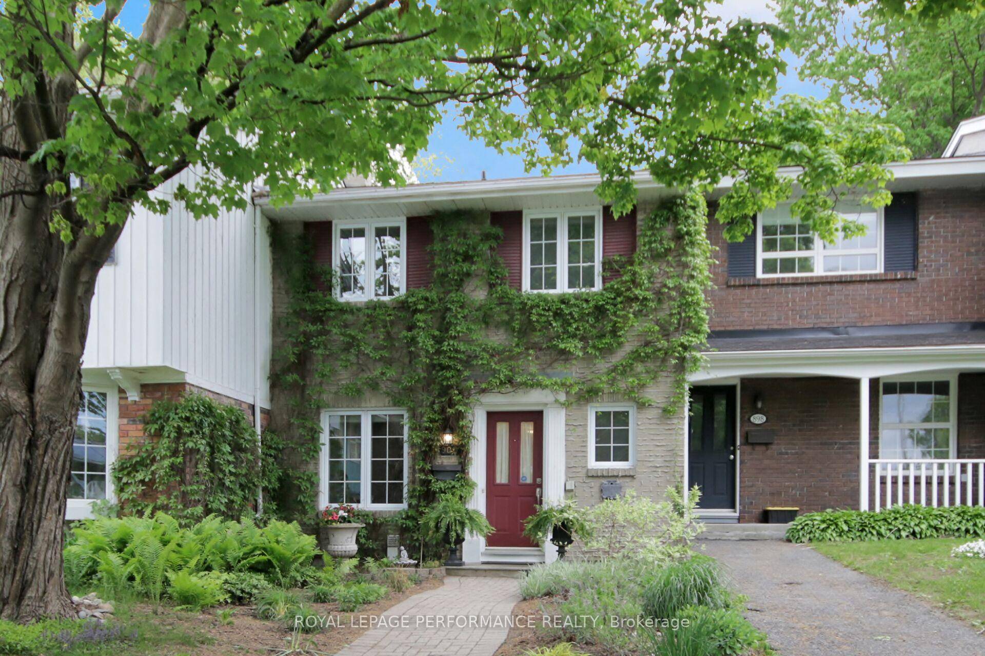 Welcome to this beautifully maintained 3 bedroom, 2 storey freehold townhome situated well back from the main roadway in close proximity to Mooney's bay beach, public transit and just 3km ...