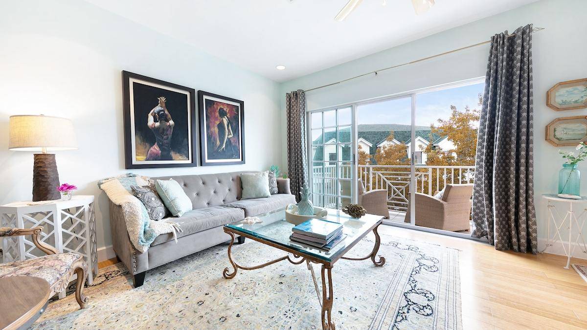 LAGOON COURT CONDO Condo New-Providence