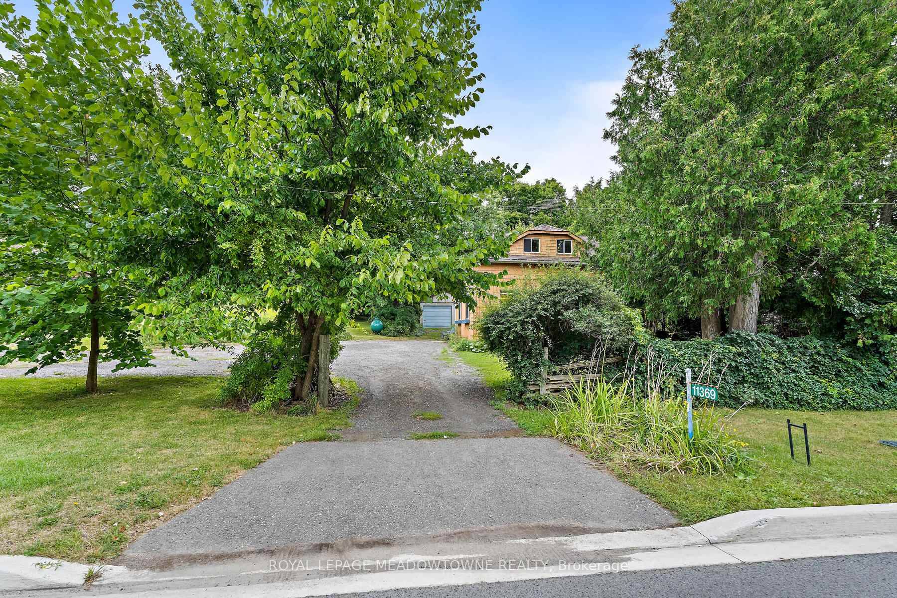 Charming character home in the quaint historic community of Limehouse on a pretty, mature and private.