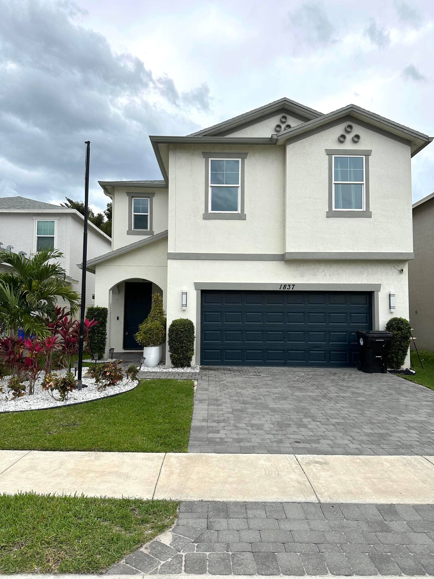 Welcome to Lake Worth Beach !