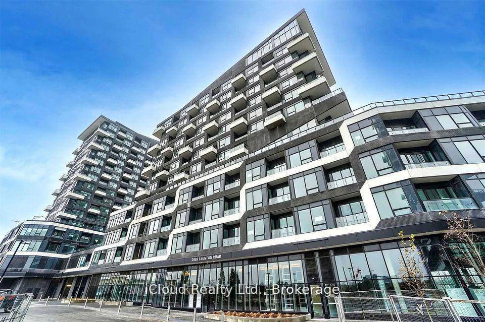 Stunning Uptown Core Condo Resort Style Living amp ; Modern Luxury !