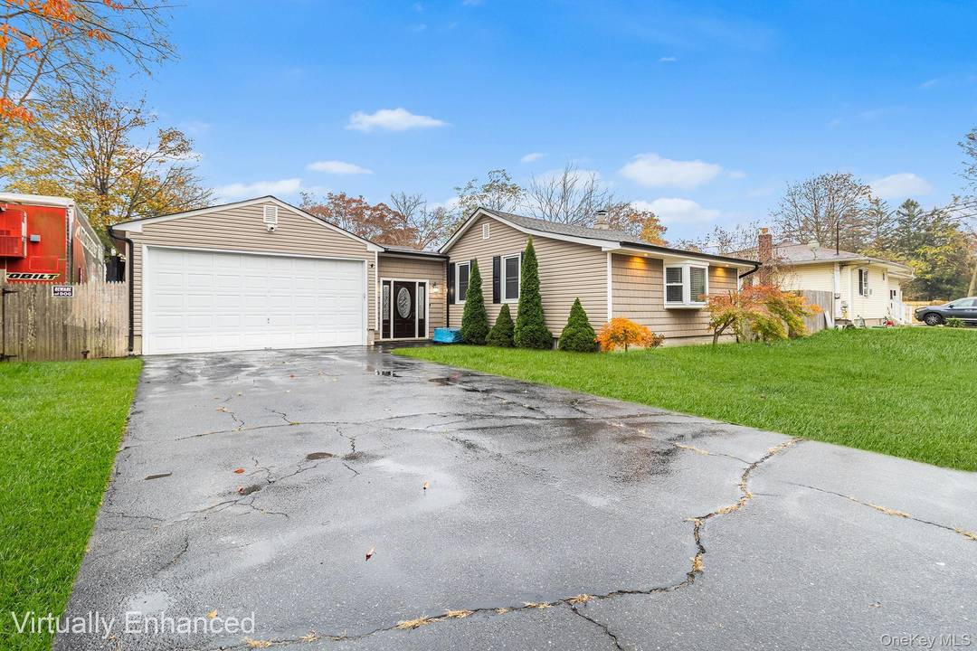 Welcome to this beautifully updated 2 bedroom, 1.