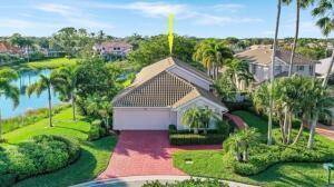 This lovely 3 bedroom, 3 bath, one level home was designed with comfort and functionality in mind.