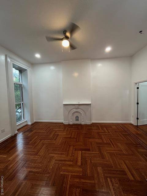 New to the Market Incredible 2 bed 1 bath in Prime Clinton Hill !