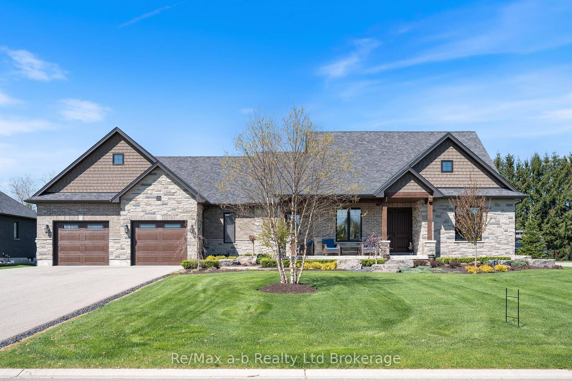 Absolute perfection inside and out, welcome to 23 August Crescent in Otterville !