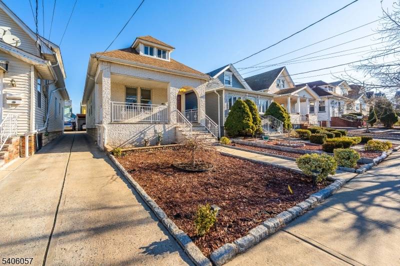 Welcome to 21 Bellevue St, Elizabeth, NJ 07202, a well maintained and inviting single family home located on a quiet residential street.