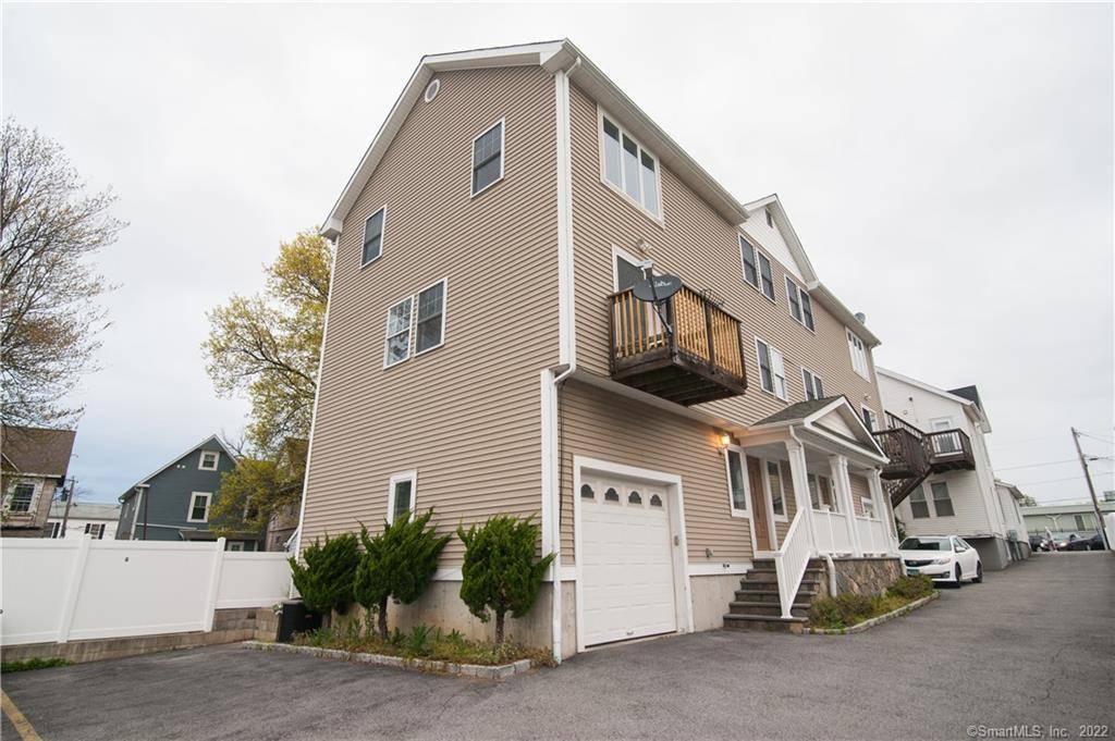 INVESTORS take notice, recently renovated tri level condo leased as separate units consisting of a 3 bed 2 bath and 3 studios 4 separate units.