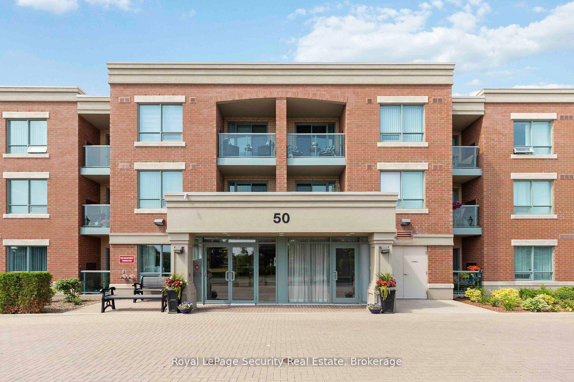 Beautiful one bedroom condo located in the prestigious Rosedale Village.