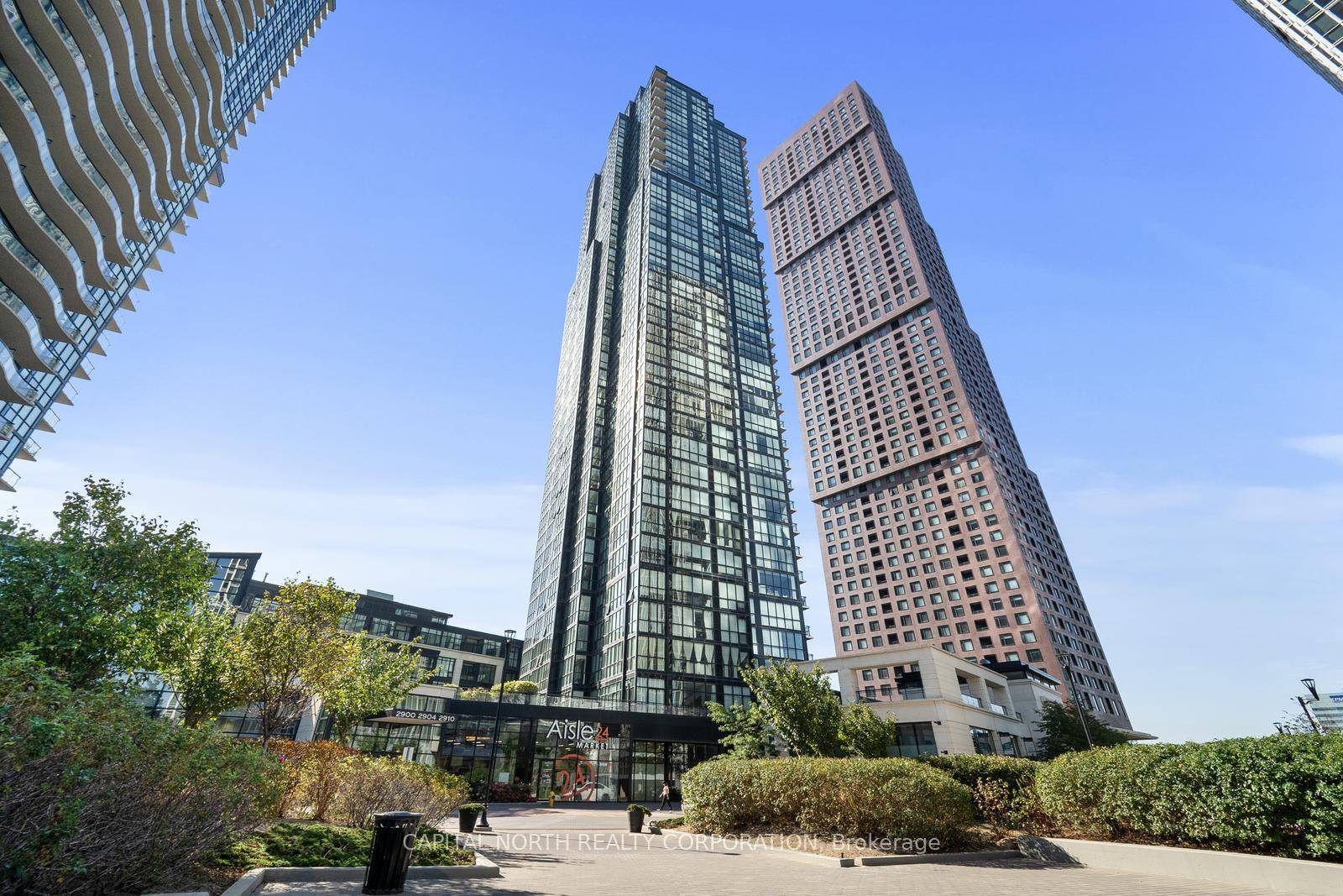 Stunning 2 bedroom, 2 bathroom corner suite with panoramic south and west city views.