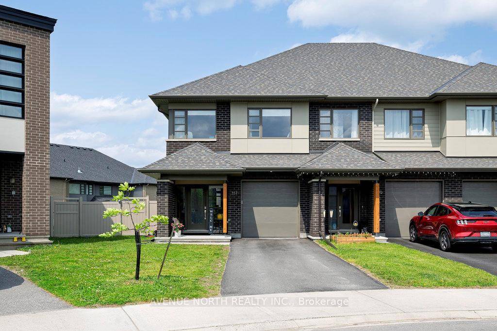 Step inside this beautiful HN 2, 523 SQ.