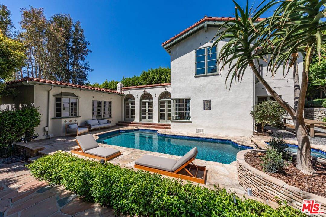 1136 N Doheny Dr 3BR Sunset Strip La