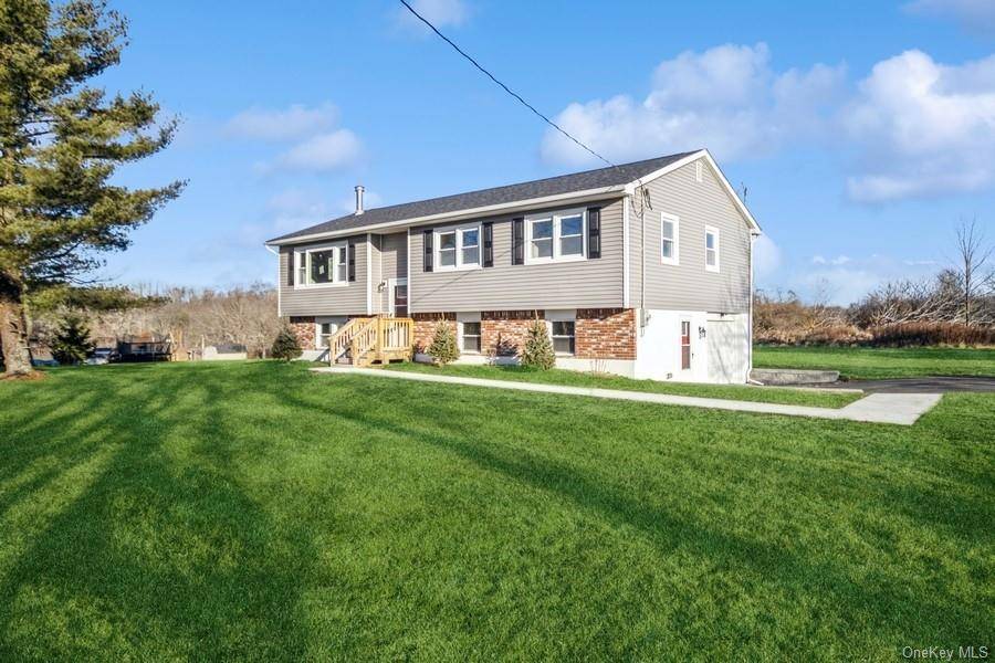 Welcome home ! This completely renovated bilevel is located within the Minisink school district.
