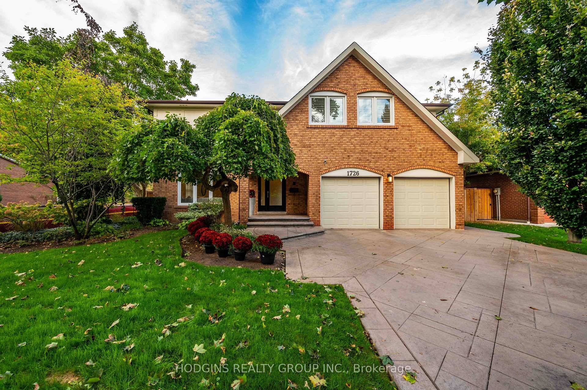 Beautifully renovated Sherwood Forrest family dream home complete with gorgeous entertainers backyard pool oasis !