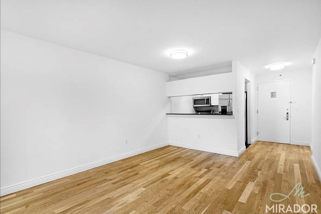 Beautifully renovated one bedroom apartment at The Caroline.
