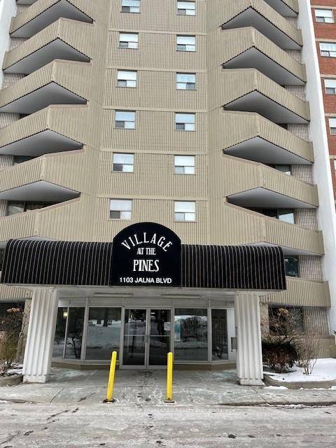 Clean one bedroom home great for first time buyers or investors.