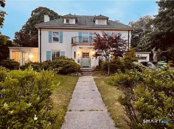 Stunning French chalet style located in the historic Brooklawn neighborhood, with 10 rooms, 7 bedrooms, 4.