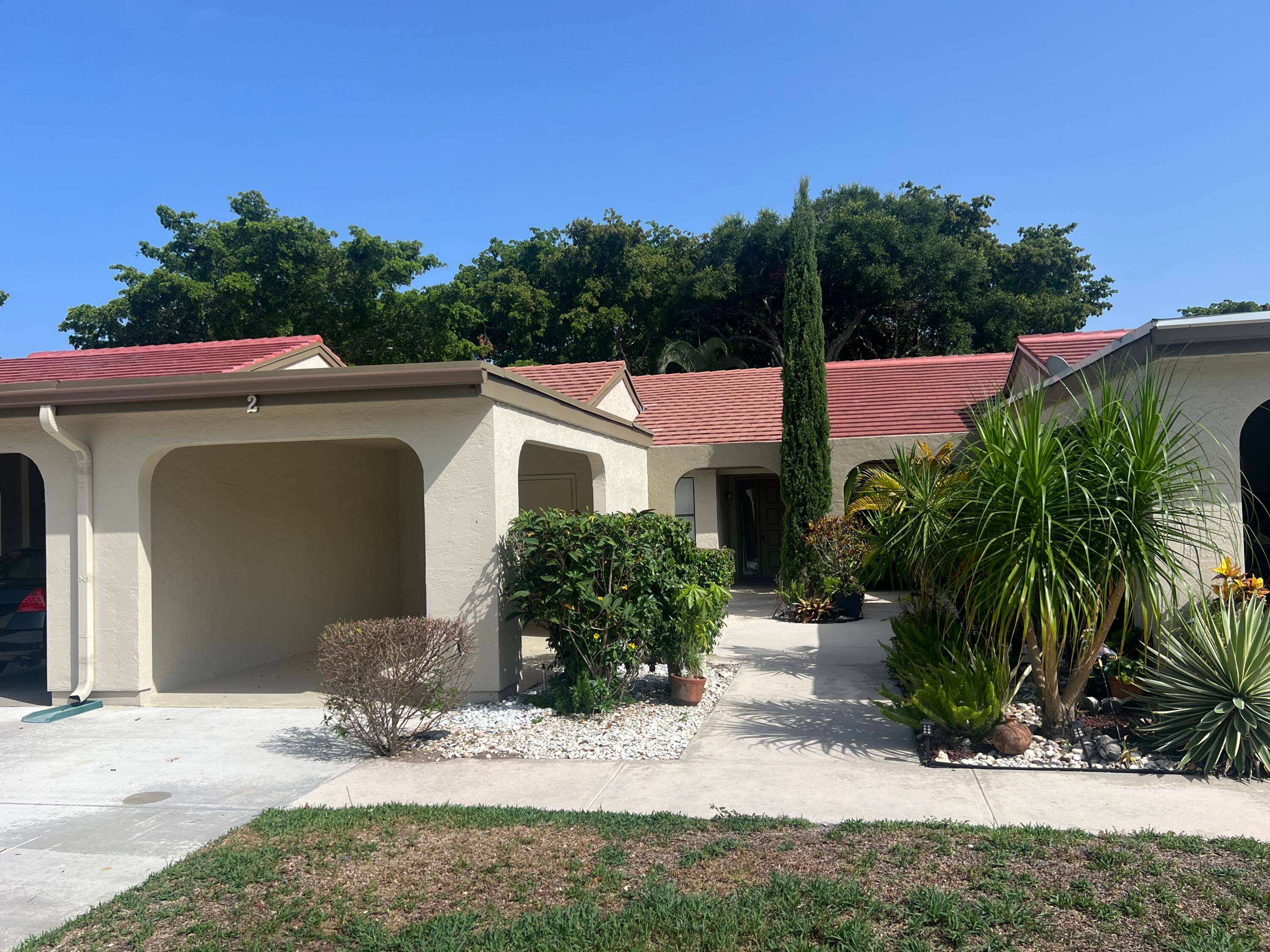 Fully renovated ! Brand new kitchen with quartz countertops, stainless steel appliances, and white cabinets.