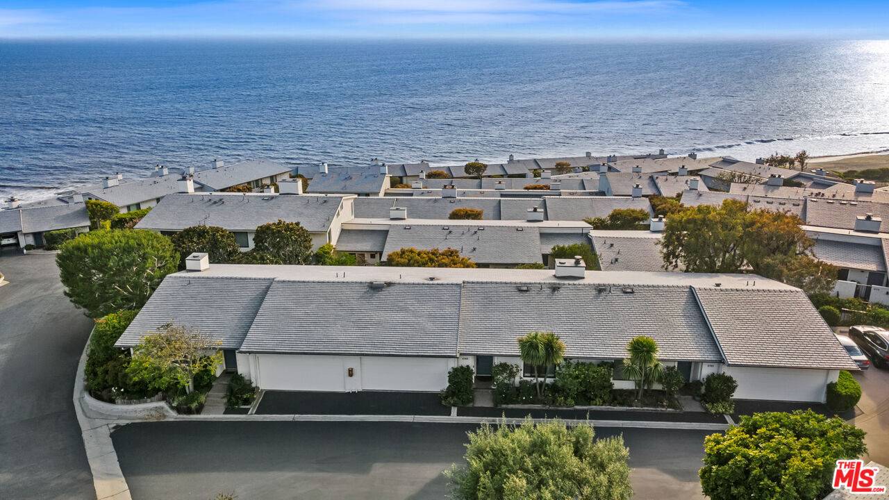 6789   Seawatch Ln 3BR Malibu La