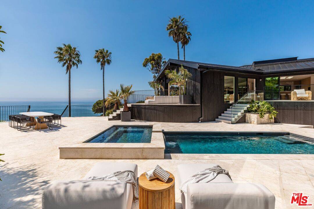 29130 Cliffside Dr 5.0 Malibu LA