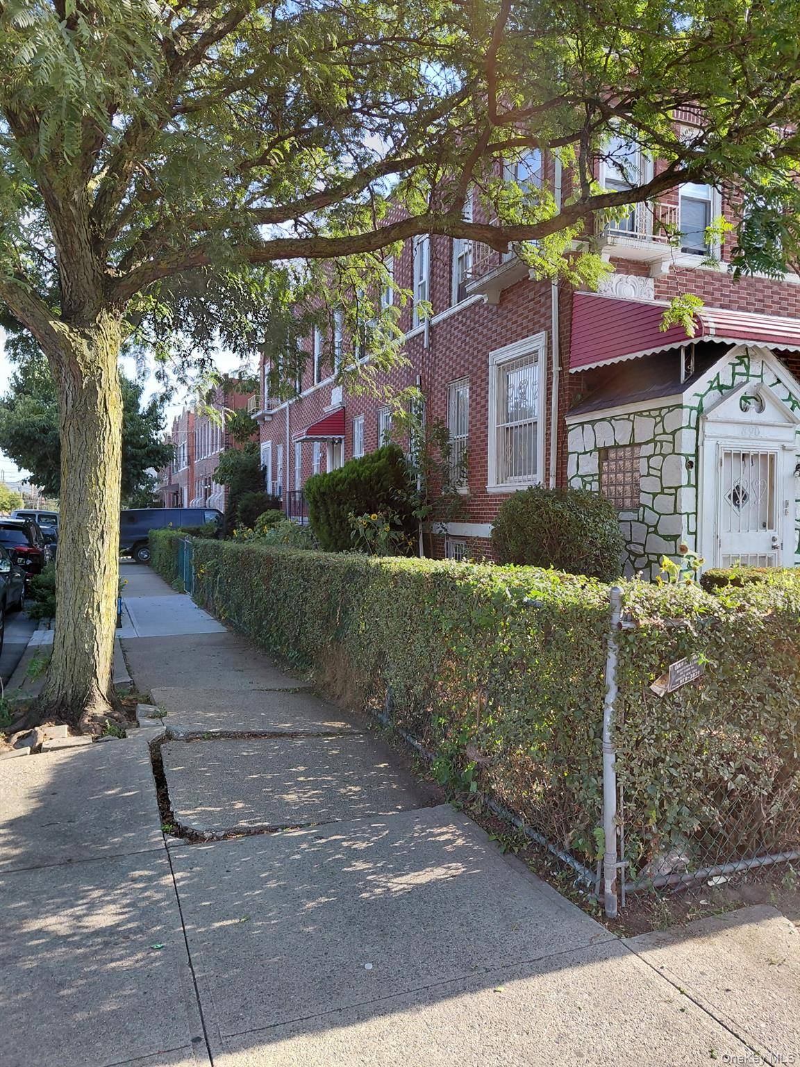 A huge spacious Brick multifamily property located in the heart of Brooklyn.