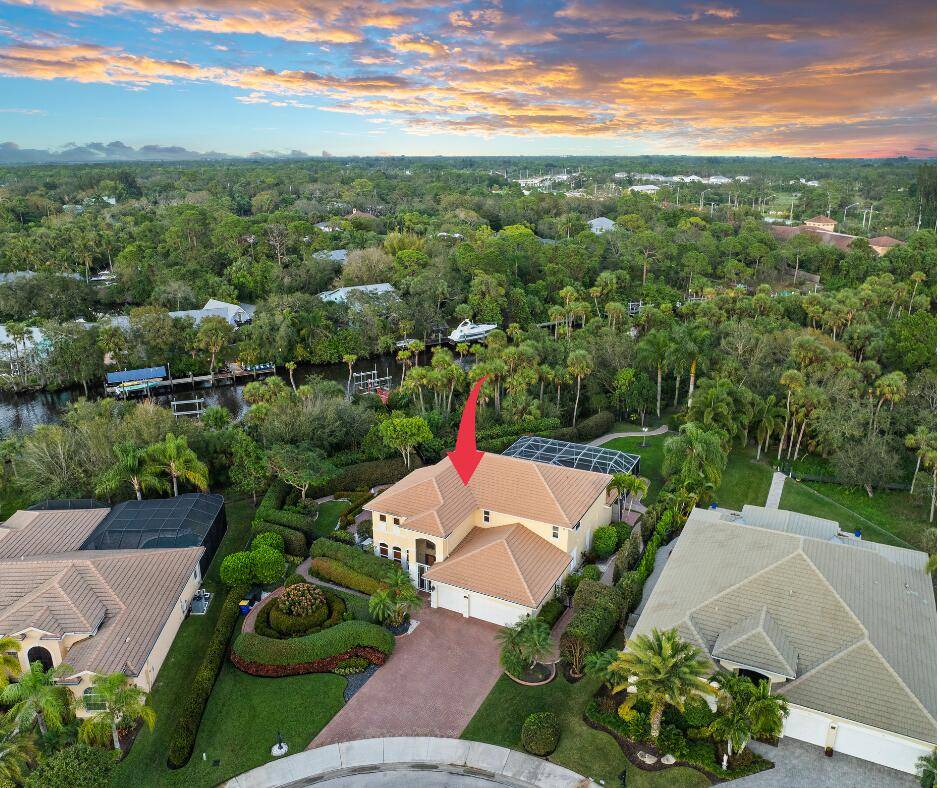Your Waterfront Oasis Awaits !