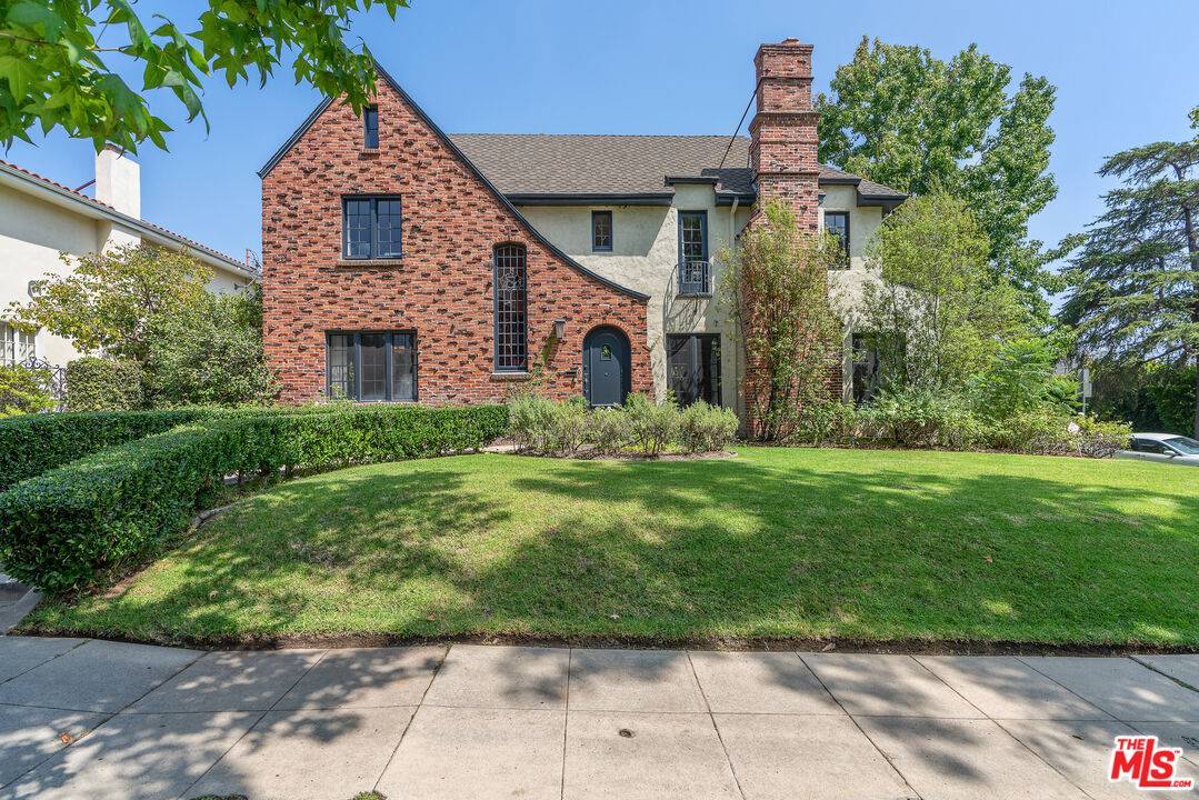 854 Keniston Ave 3BR Hancock Park La