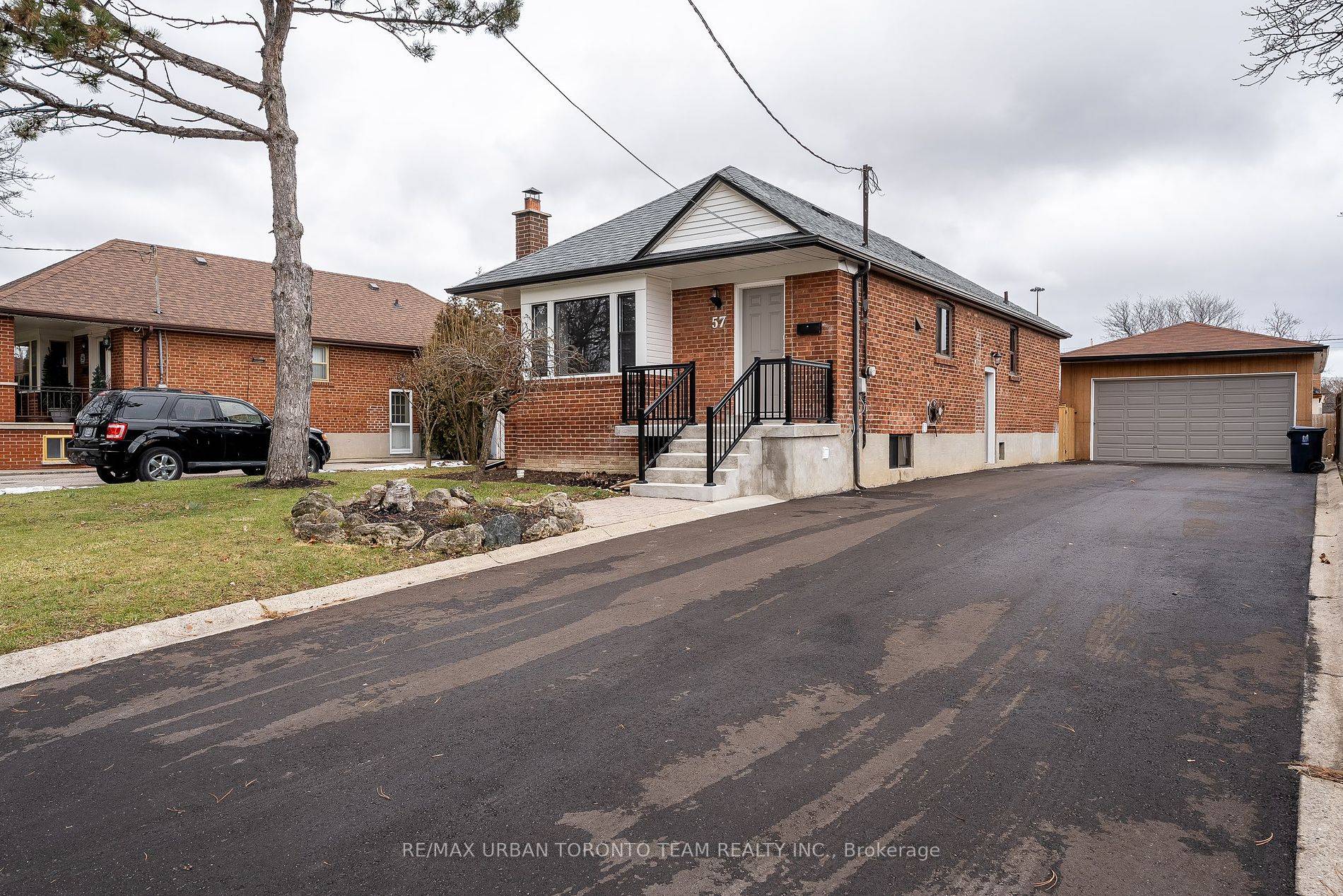 Incredible 3Bdrm Home With Fabulous Timeless Touches, Open Living Space Bathed In Natural Light, Opening To Kitchen With S S Appliances.