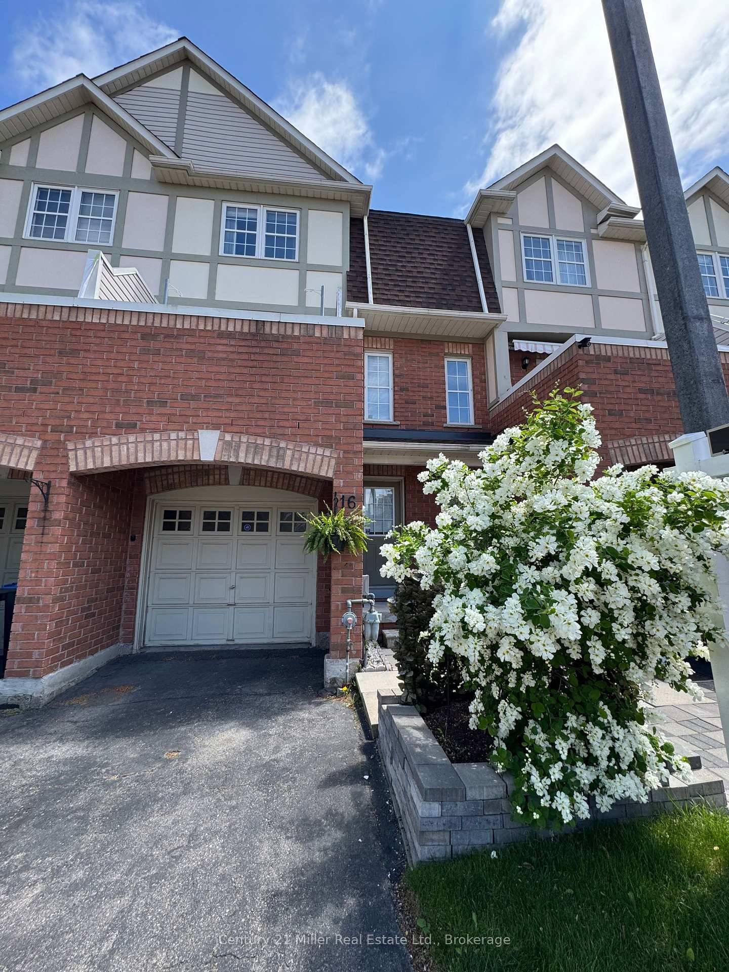 PUBLIC OPEN HOUSE SUNDAY JUNE 6TH 2 4PM Stylish, Spacious amp ; Surprisingly Affordable !