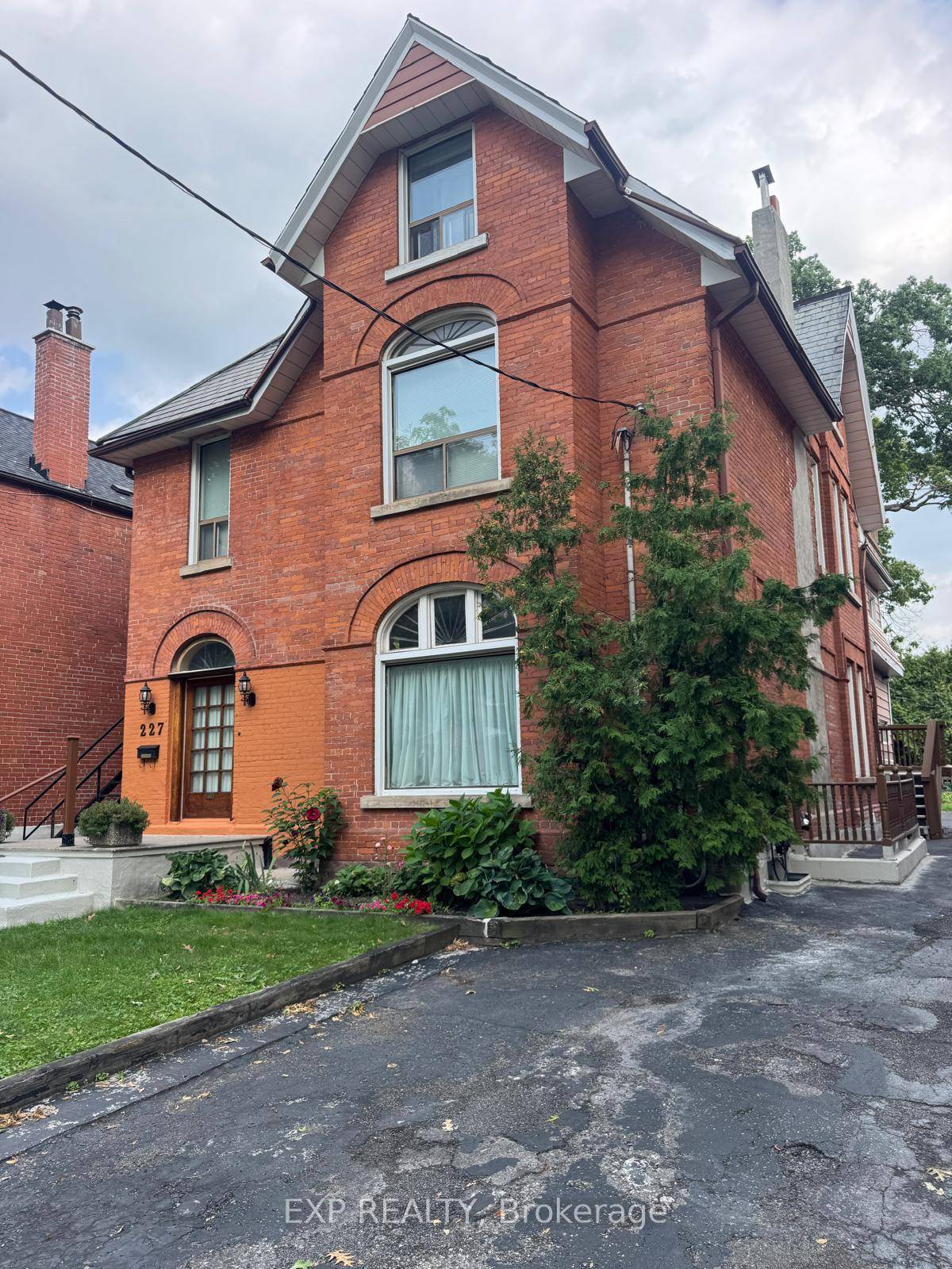 Charming 1 bedroom, 1 bathroom basement apartment in a well maintained home on a quiet, tree lined street in High Park North.