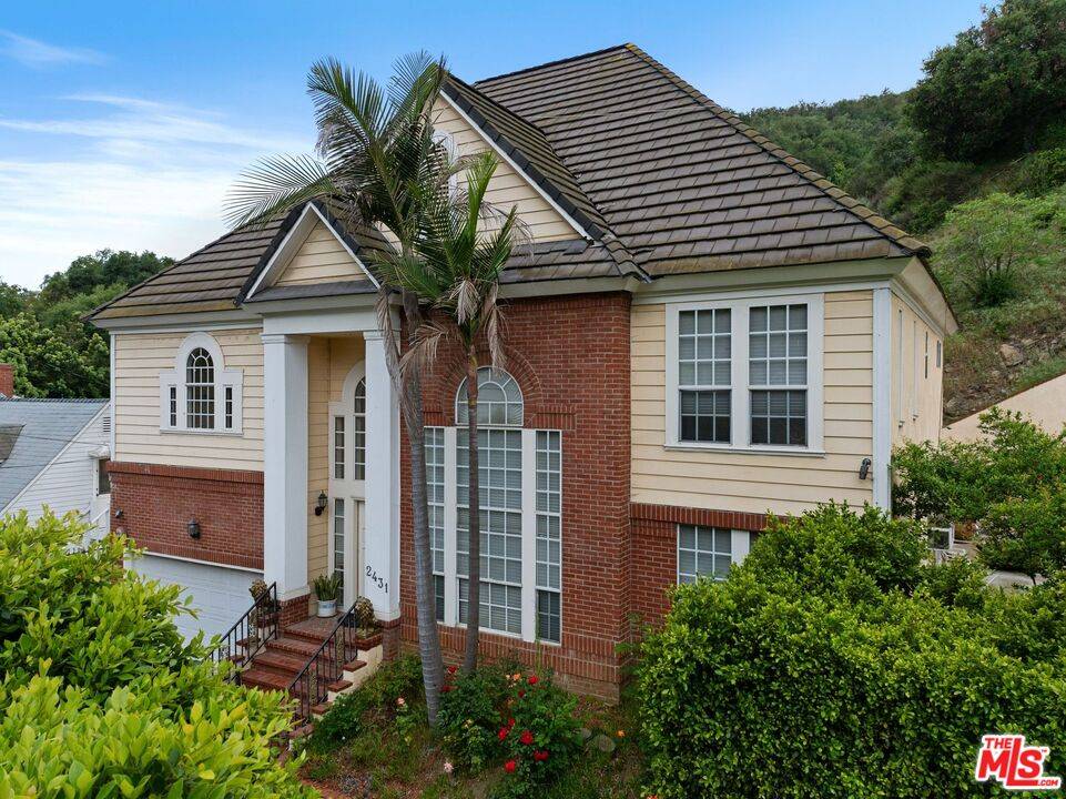 2431   Benedict Canyon Dr 4BR Beverly Hills Post Office | B.H.P.O. La