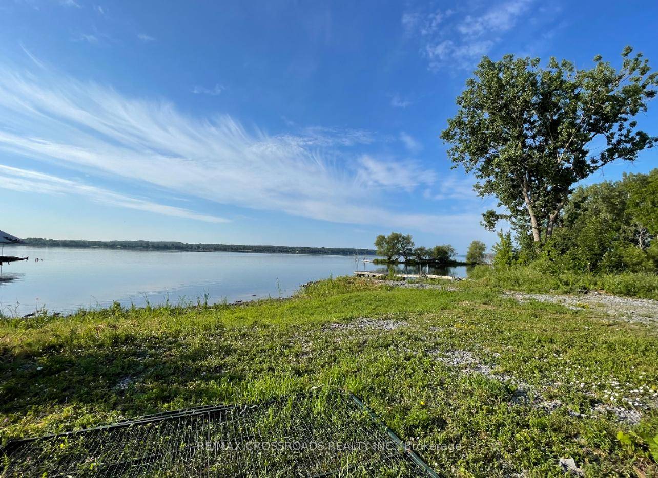 Amazing commercial waterfront lot just few blocks away from the township centre ready for the new motivated buyer.