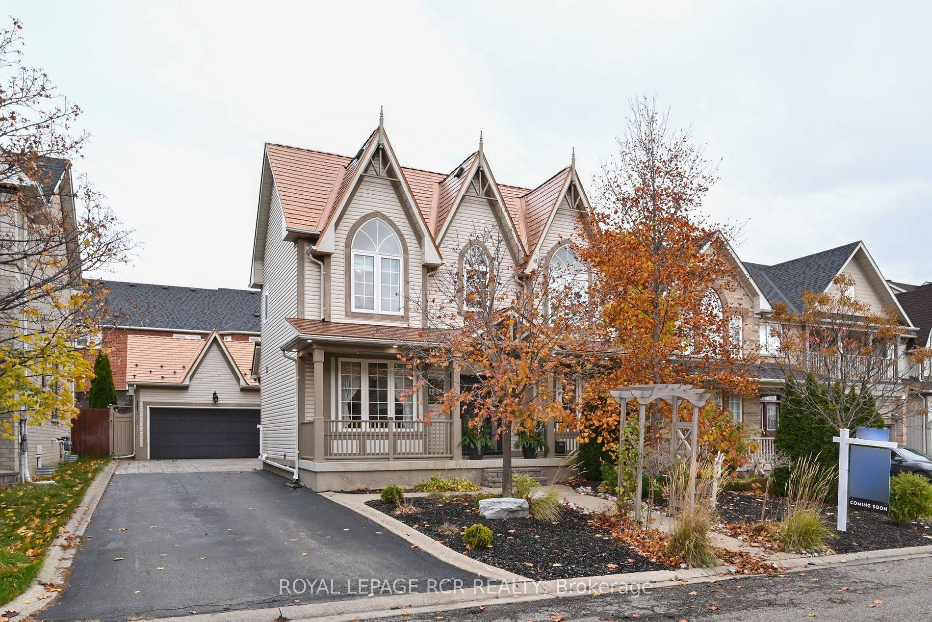 Welcome to Gooderham Estate Monarch Build in old Meadowvale Village.