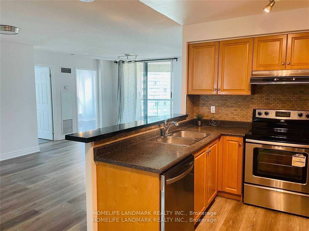 Prime North York Location, Steps To Subway, Ttc, Shoppers, Restaurants, Schools, Split Bedrooms For Privacy.