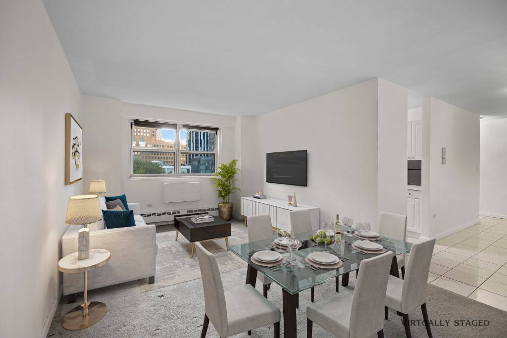 This one bedroom and one bathroom 730 SF Cooperative Apartment has a view at University Towers located in Downtown Brooklyn.