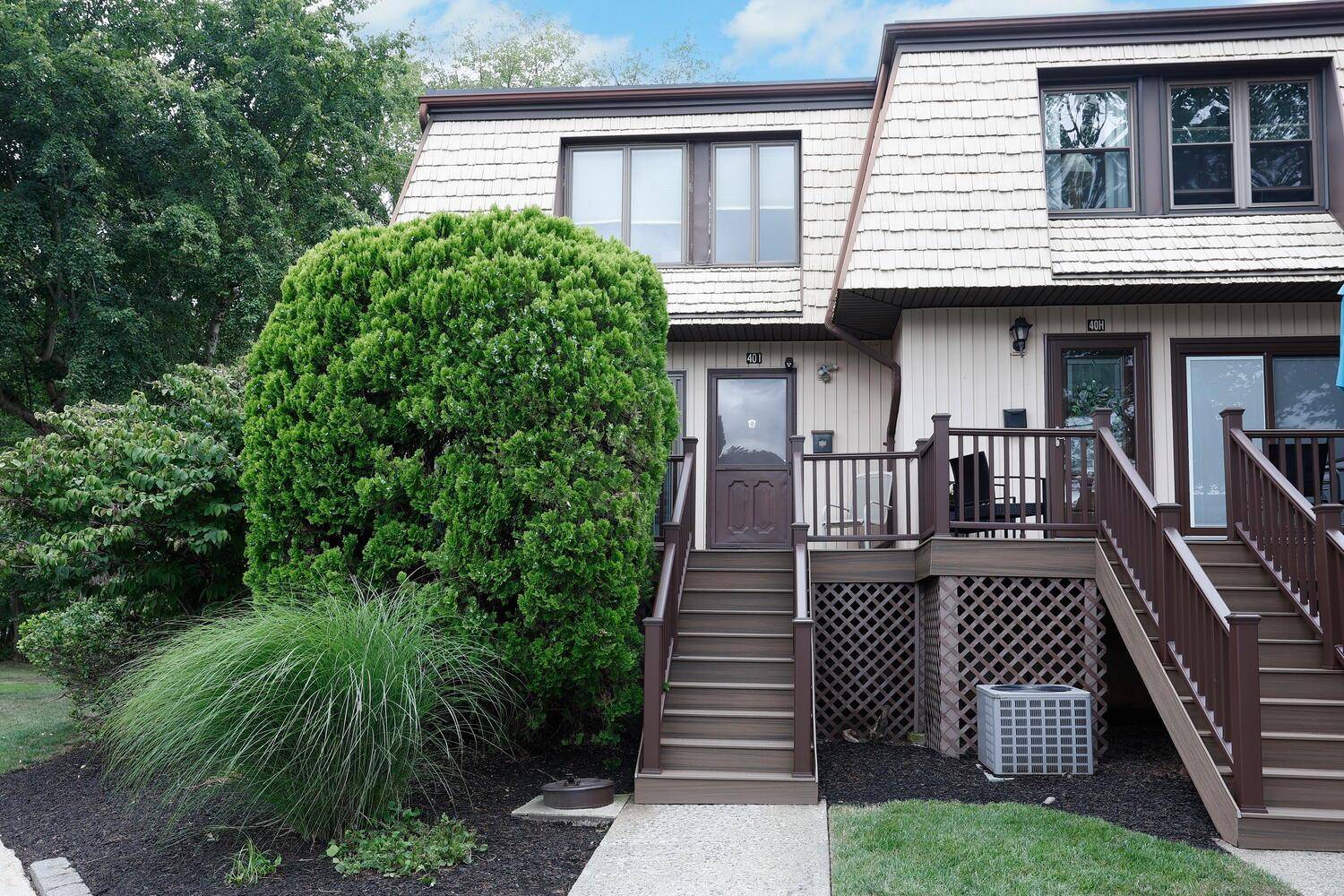 The best of the rest... Tastefully updated Townhouse from top to bottom in pet friendly complex.