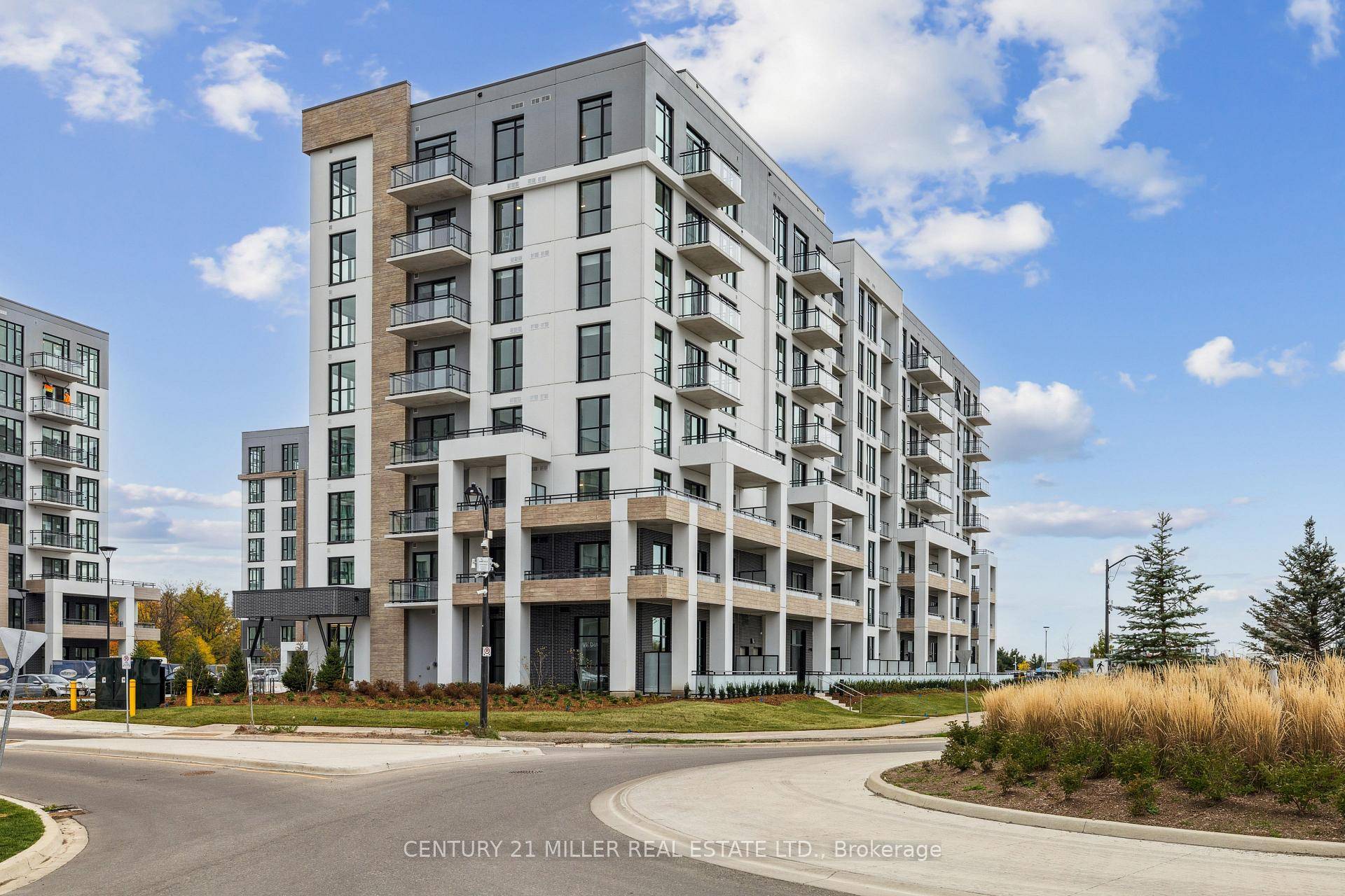 Be the first to call this never lived in 1 bedroom den suite your home in Milton's sought after Mile and Creek Condos.