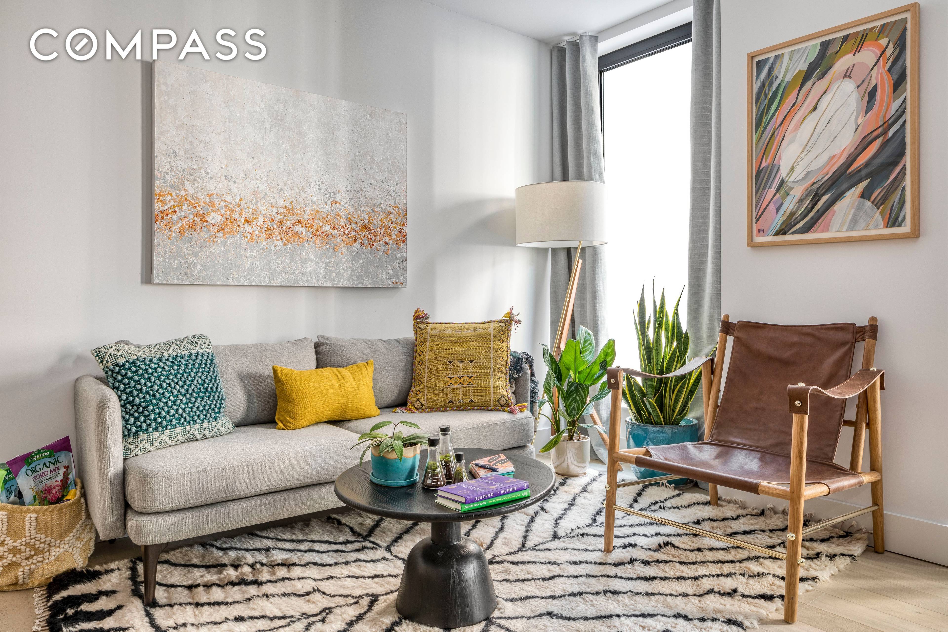 Charming, Light Filled One Bedroom Full Service Building, Steps from The Botanic Garden and Prospect Park Available Immediately !