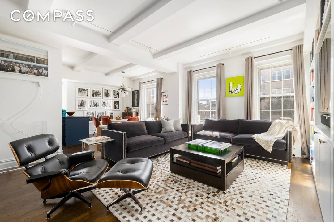 High on the 14th floor of the elegant 25 Fifth Avenue, the only prewar condominium on Manhattan s Lower Fifth Avenue Gold Coast, sits this finely renovated 2 bedroom, 2 ...