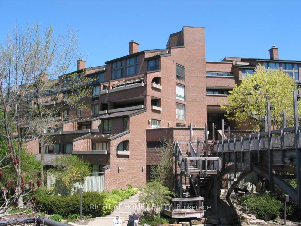 Welcome to this beautiful maintained 1485sf two storey renovated condo offering the perfect blend of comfort, space, anc convenience.