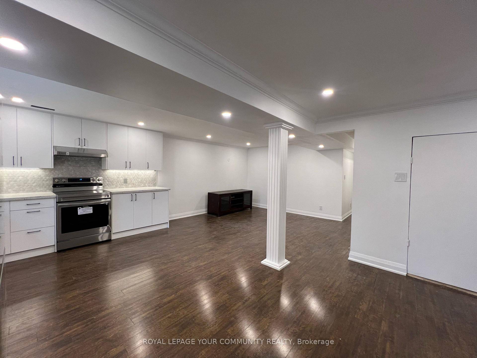 Exceptional location in the heart of Richmond Hill !