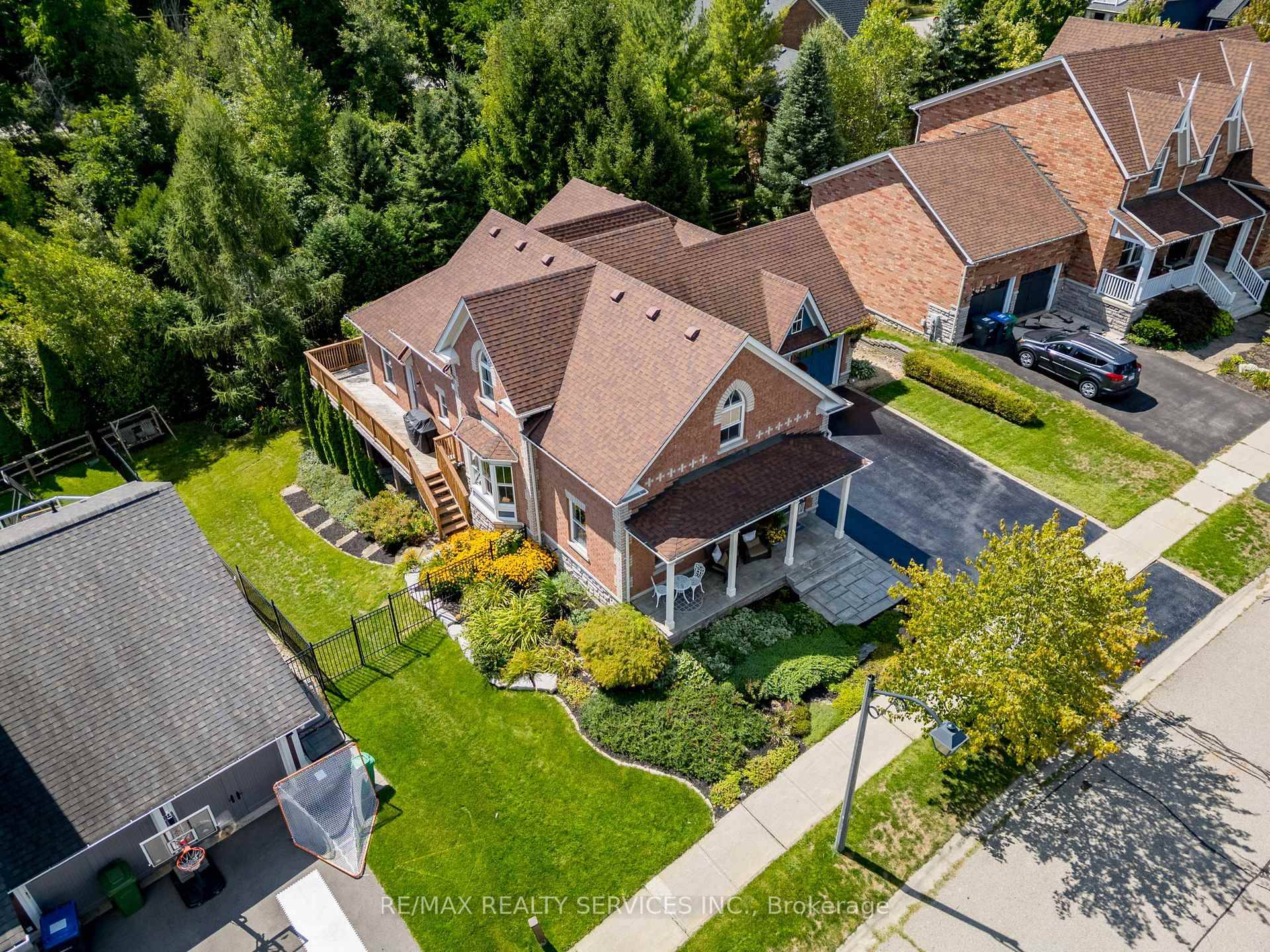 The Gable House Classic Bungalow Loft with over 4700 square feet of finished living space perfectly nestled in one of Caledon's most desirable enclaves known as Inglewood.
