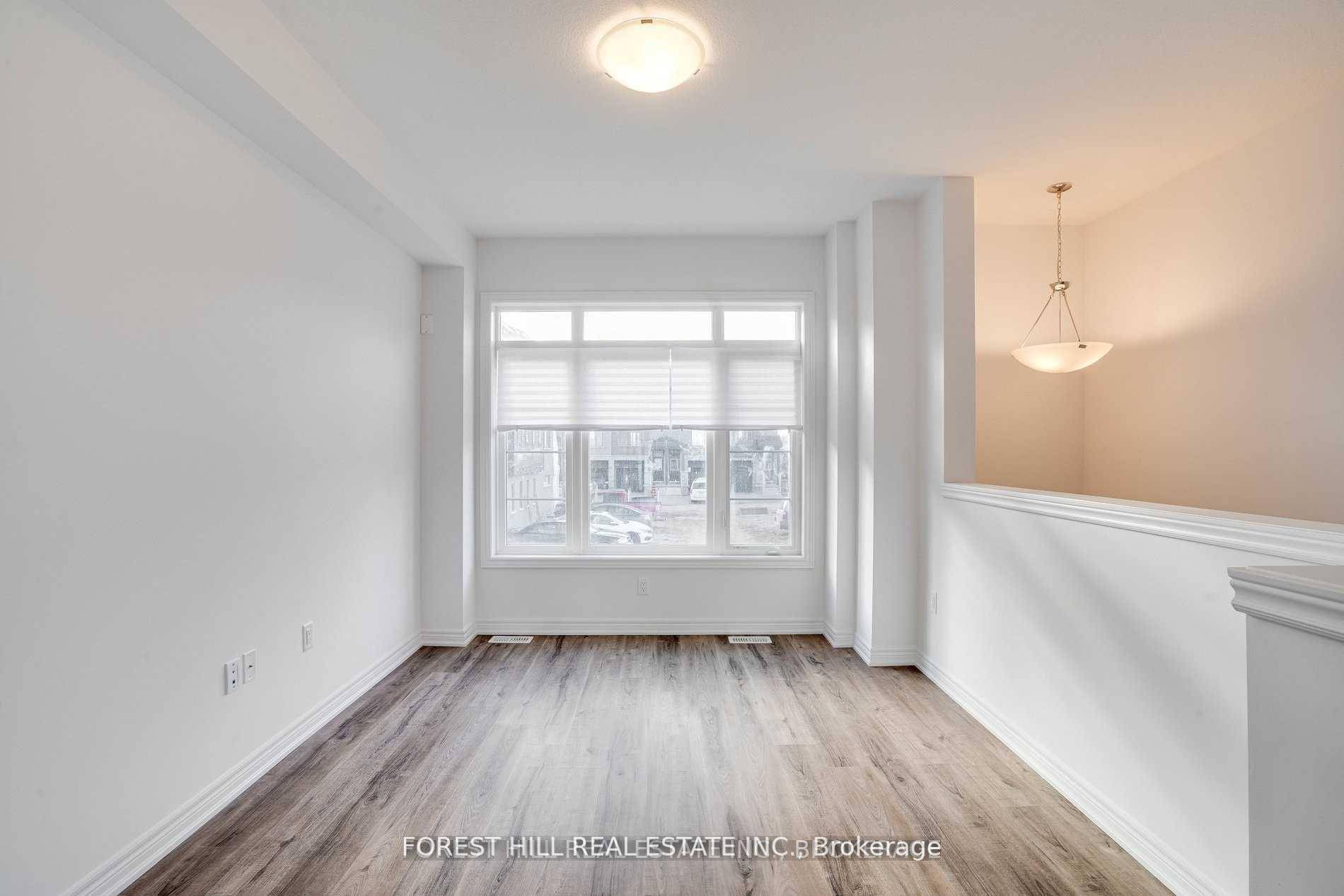 Welcome to 575 Woodward Avenue, Unit 18 located in a family oriented neighbourhood.